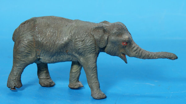 LINEOL Elefant jung Masse L636/3