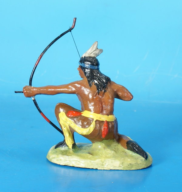 TRICO Indianer mit Bogen kniend Masse WTRI003