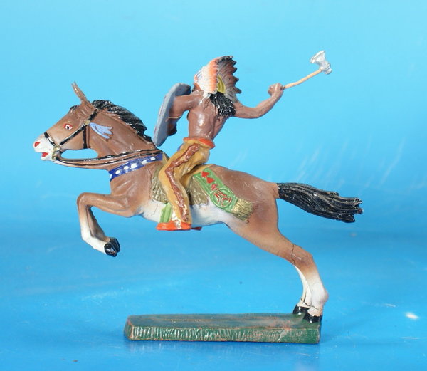 ELASTOLIN Indianer mit Tomahawk zu Pferd um 1950 Masse WE704 C5