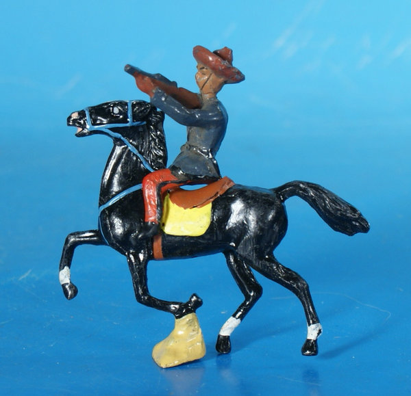 MERTEN Cowboy mit Gewehr zu Pferd 4 cm um 1950 Metall WeMe005 Y